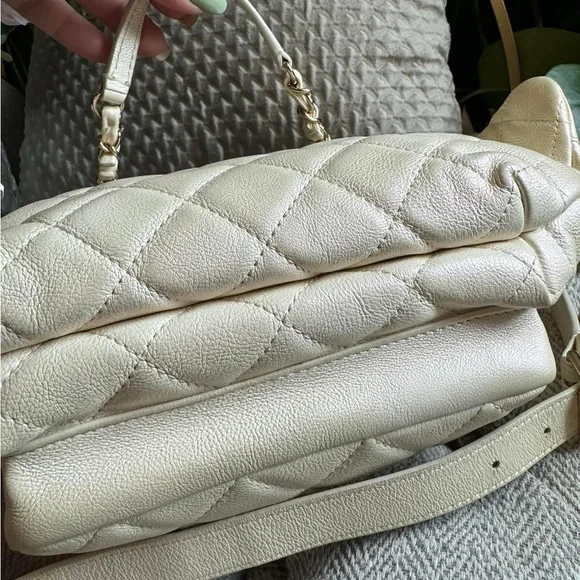 Price is FIRM✨Chanel All About Waist bumbag - Picture 9 of 16